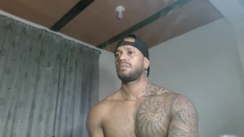 Snapshot of manolofitt chatting on September 18, 2025, 3:14 pm Manolo online show from September 18, 2025, 3:14 pm