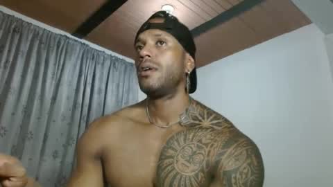 Snapshot of manolofitt chatting on September 19, 2025, 3:41 am Manolo online show from September 19, 2025, 3:41 am