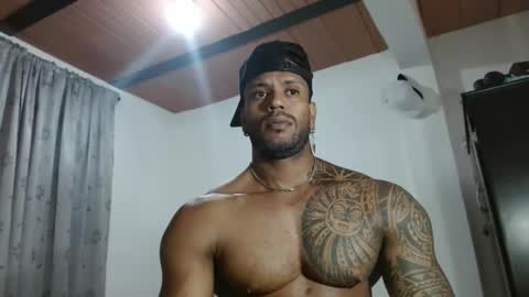 Snapshot of manolofitt chatting on September 26, 2025, 5:17 pm Manolo online show from September 26, 2025, 5:17 pm