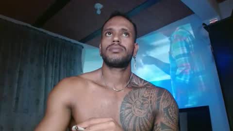 Snapshot of manolofitt chatting on November 4, 2025, 7:13 pm Manolo online show from November 4, 2025, 7:13 pm