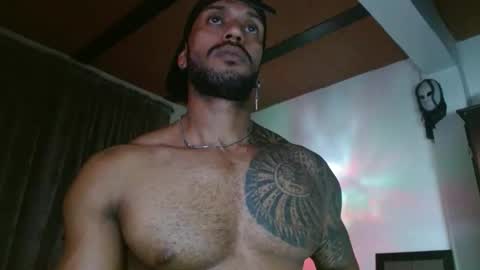 Snapshot of manolofitt chatting on November 13, 2025, 6:01 am Manolo online show from November 13, 2025, 6:01 am