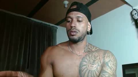 Snapshot of manolofitt chatting on November 20, 2025, 2:12 am Manolo online show from November 20, 2025, 2:12 am