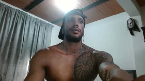 Snapshot of manolofitt chatting on November 22, 2025, 9:25 pm Manolo online show from November 22, 2025, 9:25 pm