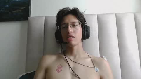 Manuel online show from April 12, 2026, 7:30 pm