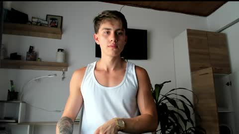 manucute 23  online show from April 4, 2026, 6:16 pm