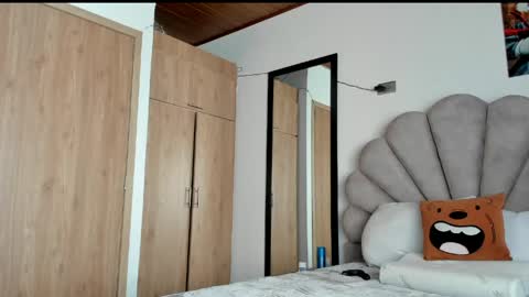 manucute 23  online show from April 20, 2026, 2:53 pm