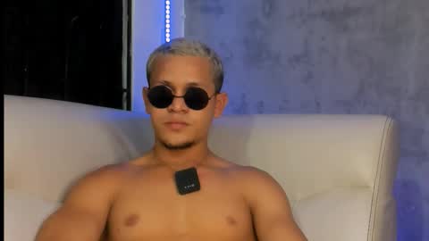 Manuel online show from December 2, 2025, 3:45 am