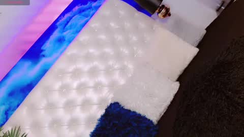 Manuela Kingsley online show from February 28, 2025, 11:36 am