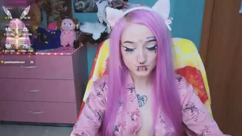 Manuela online show from September 15, 2025, 3:34 pm