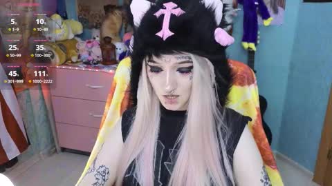 Manuela online show from November 14, 2025, 8:40 pm