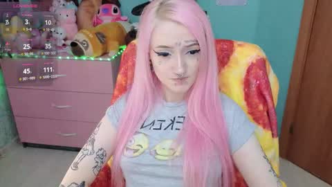 Manuela online show from December 18, 2025, 9:32 pm