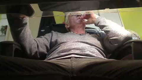 Manu online show from February 2, 2025, 1:08 pm