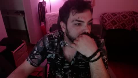 Snapshot of manupaladin chatting on April 15, 2026, 10:21 pm Manupaladin online show from April 15, 2026, 10:21 pm