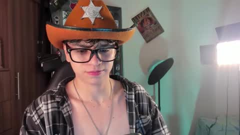 mar_alexis online show from September 12, 2025, 1:55 pm