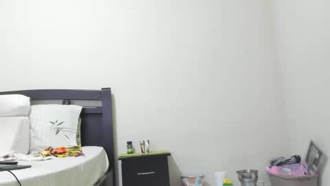 Mara online show from December 3, 2025, 12:58 pm