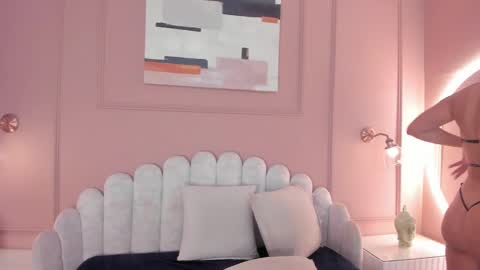 Mara  online show from September 23, 2025, 7:39 pm