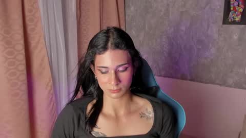 Snapshot of mara_friendboy chatting on January 11, 2025, 10:40 pm Mara online show from January 11, 2025, 10:40 pm