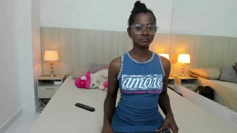 Snapshot of mara_sinclair chatting on June 26, 2026, 7:29 pm Mara Sinclair online show from June 26, 2026, 7:29 pm