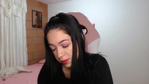 Marcela independent online show from January 7, 2025, 1:17 am