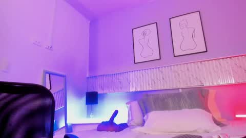 Mrs. Sweet online show from March 7, 2025, 9:40 am