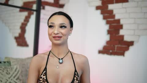 Snapshot of maraciel chatting on April 28, 2026, 8:47 pm Mara online show from April 28, 2026, 8:47 pm
