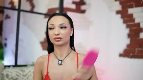 Snapshot of maraciel chatting on July 20, 2026, 8:33 pm Mara online show from July 20, 2026, 8:33 pm