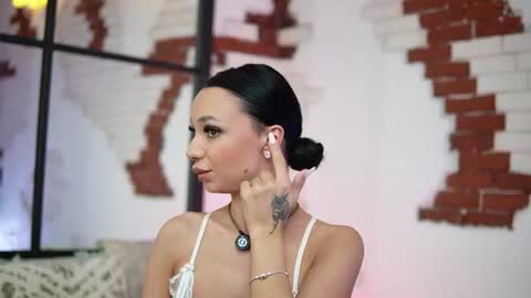 Snapshot of maraciel chatting on July 24, 2026, 8:51 pm Mara online show from July 24, 2026, 8:51 pm