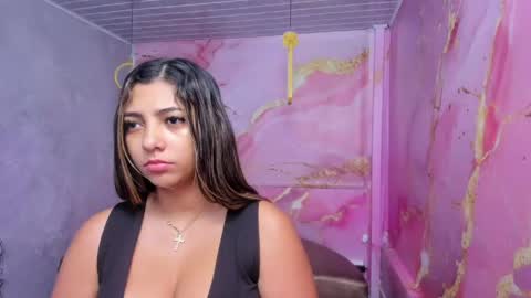 Maraluna online show from May 15, 2026, 11:17 am