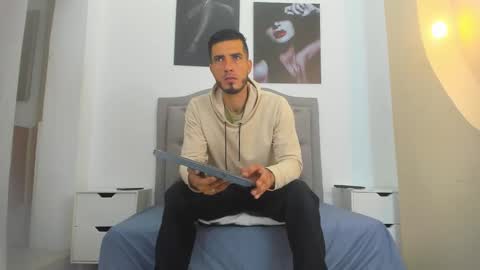 Marc Ruffalo online show from March 3, 2026, 10:54 am