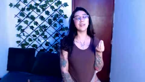 Marcela  online show from December 5, 2025, 1:36 am