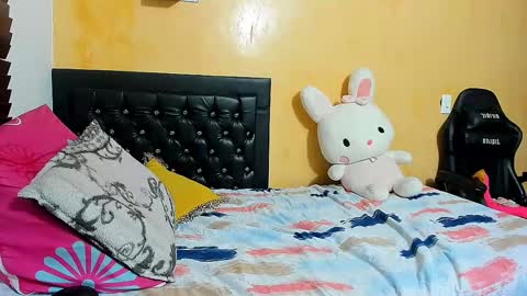 marcela online show from March 7, 2025, 12:04 am