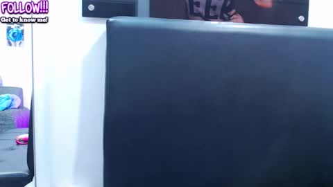 MARCELA  online show from September 9, 2025, 10:31 pm