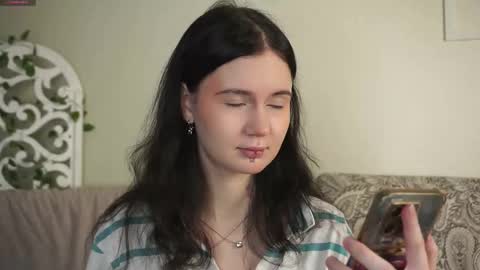 Marcelline online show from February 13, 2026, 3:46 am