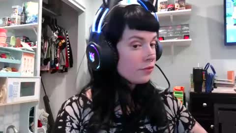 MarcelineAltaria online show from February 3, 2025, 4:04 am