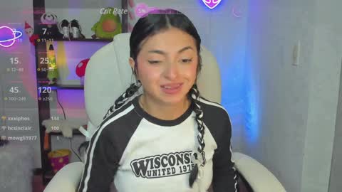 Marceline online show from December 5, 2024, 1:49 pm