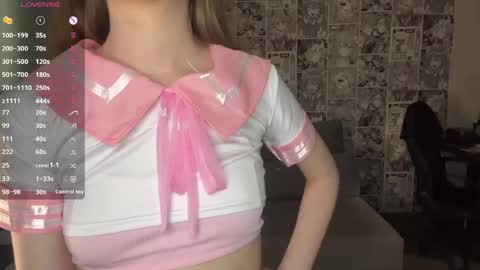 Alisa online show from April 21, 2026, 2:51 am