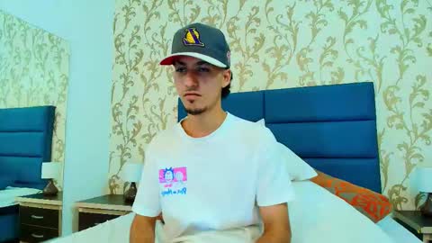 marcus_jeron online show from November 24, 2025, 9:14 pm