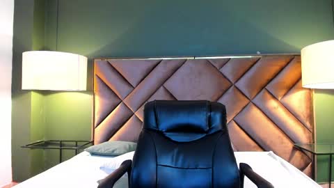 marcus_jeron online show from June 4, 2026, 12:05 am