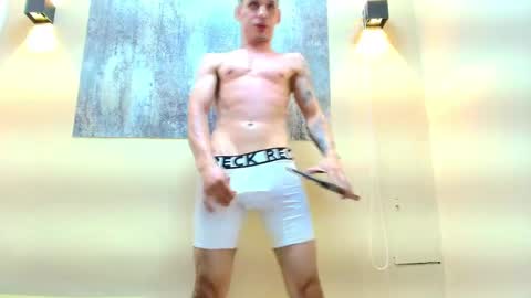 marcus_smithh online show from October 8, 2025, 10:18 pm