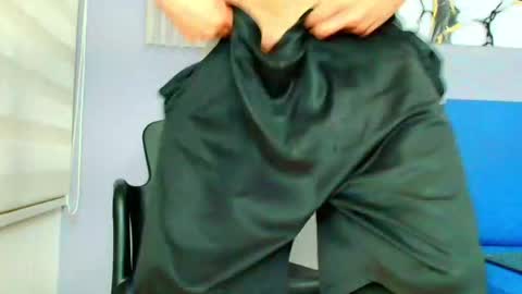 marcus_smithh online show from October 16, 2025, 9:05 pm