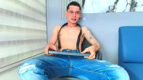 marcus_smithh online show from November 15, 2025, 3:37 am