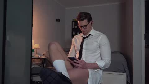 Marcus Diamond  online show from April 21, 2026, 5:06 pm