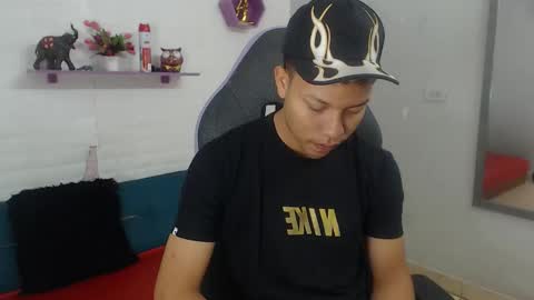 marcuss_2 online show from December 5, 2025, 2:14 pm