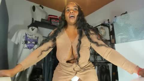 Snapshot of mareiaa chatting on April 4, 2026, 3:38 am Mareia online show from April 4, 2026, 3:38 am