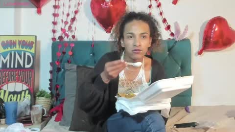 marfilastrom online show from April 20, 2026, 9:38 pm