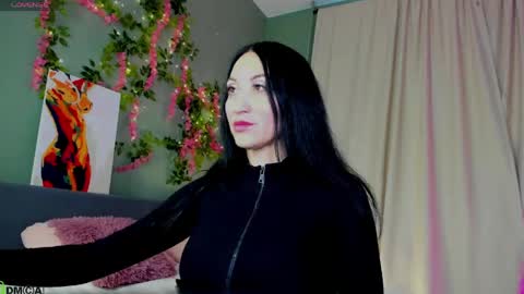 Margaret Clark online show from April 21, 2026, 11:38 am