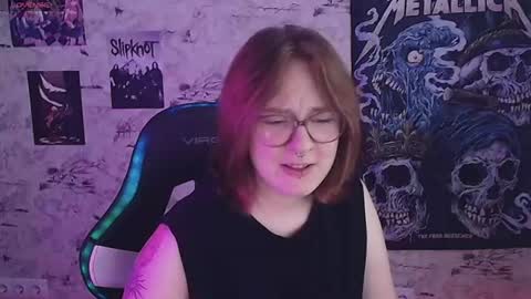 Snapshot of margaret_red chatting on June 12, 2026, 2:27 pm Margaret online show from June 12, 2026, 2:27 pm