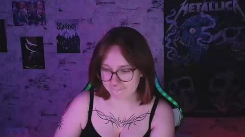 Snapshot of margaret_red chatting on June 13, 2026, 6:39 pm Margaret online show from June 13, 2026, 6:39 pm