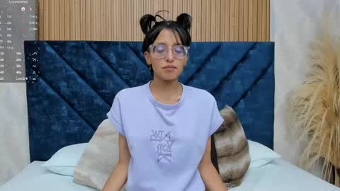 Aitana online show from February 11, 2025, 2:03 am