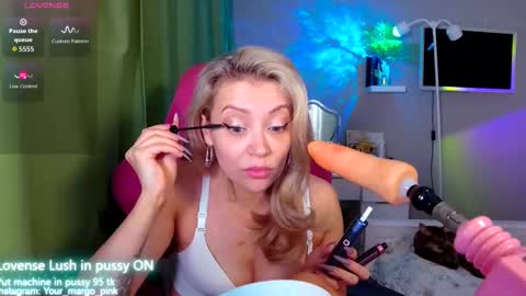 Snapshot of margohotty chatting on October 6, 2025, 4:10 am Margo for you online show from October 6, 2025, 4:10 am